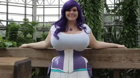 Huge Tits Gifs